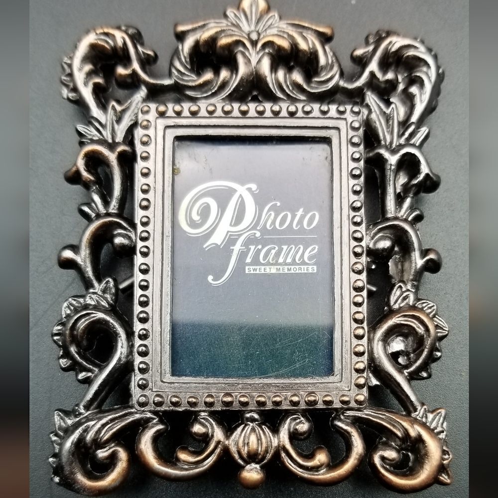 Mini photo frame picture gift idea dollhouse. Misc.